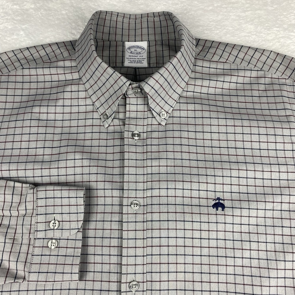 Brooks Brothers Shirt Mens XL Gray w/ Burgundy-Blue Check Regent No Iron Stretch